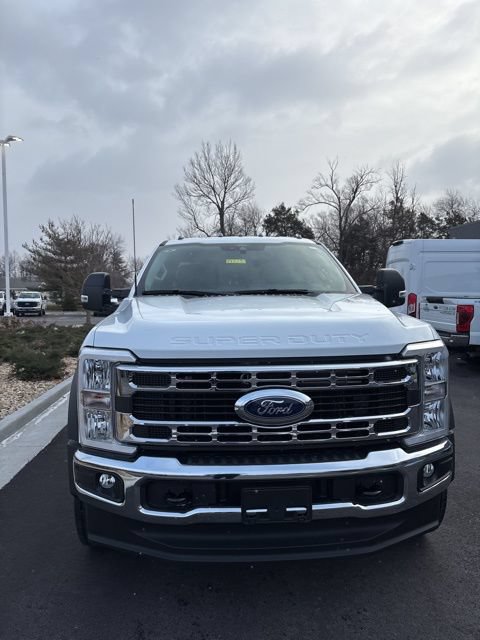 New 2026 Ford F450 XL w/ XL Chrome Package RWD image 4