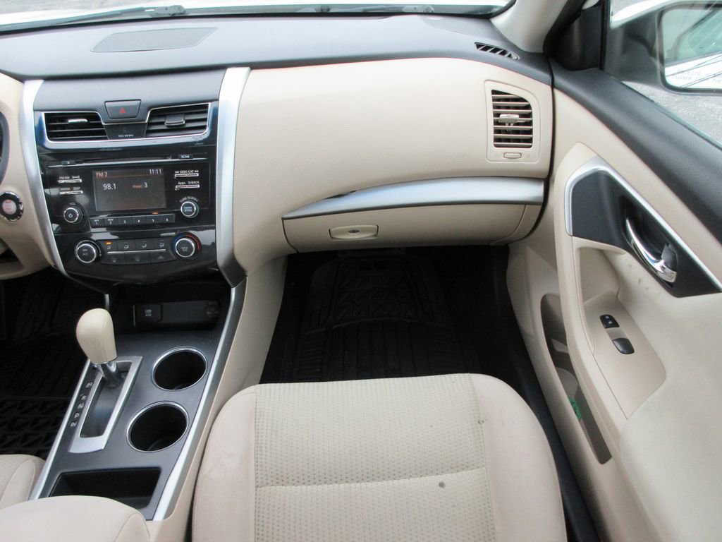 Used 2015 Nissan Altima 2.5 S w/ Power Driver Seat Package image 16