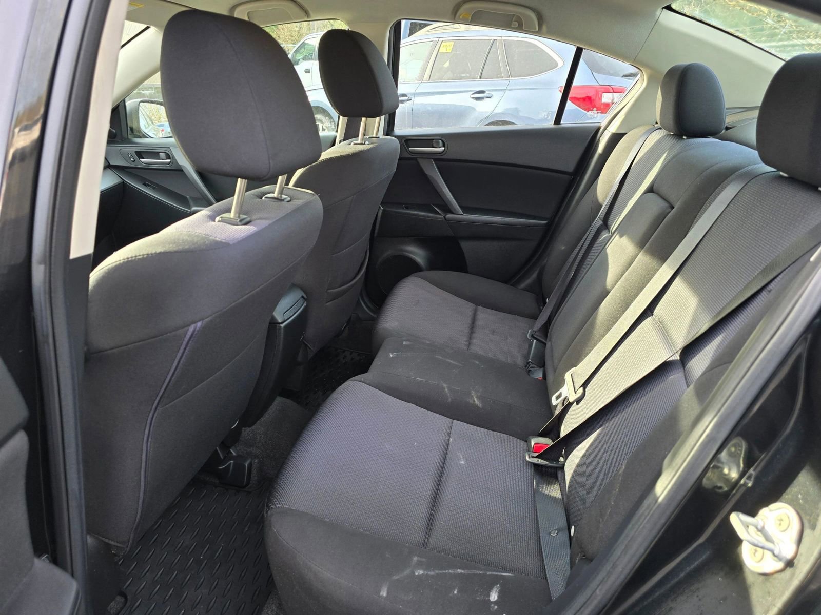 Used 2010 MAZDA MAZDA3 i Touring image 16