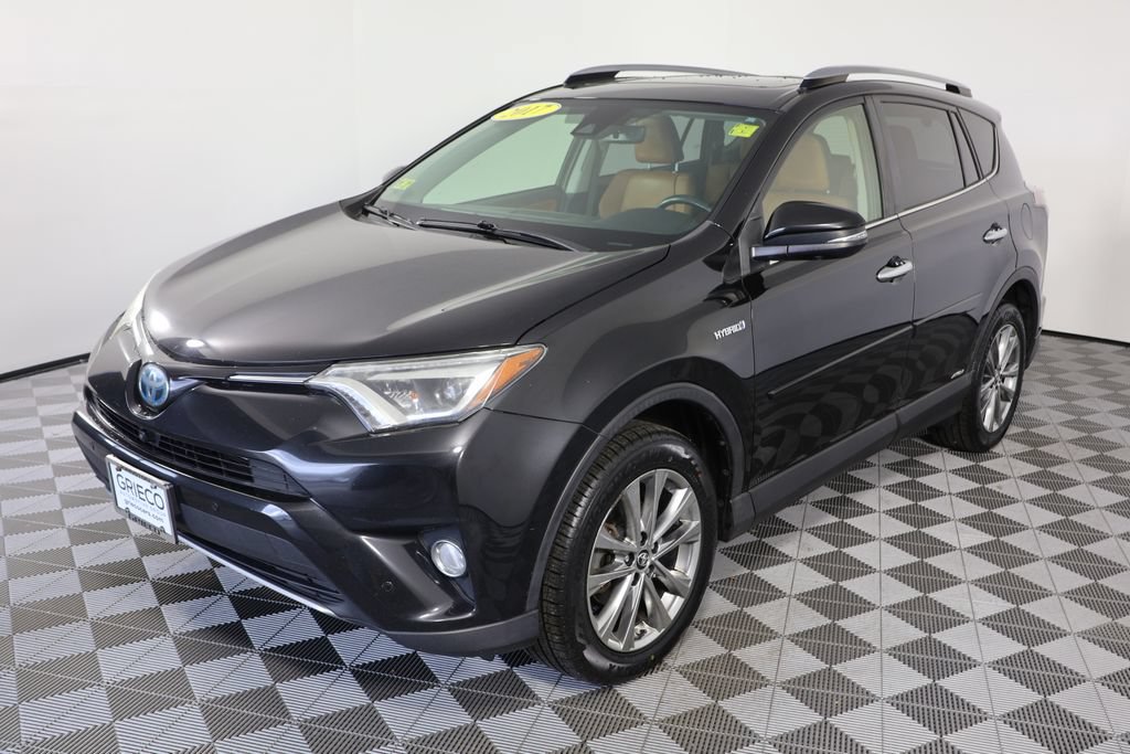 Used 2017 Toyota RAV4 Limited w/ Advanced Technology Package AWD/4WD image 4