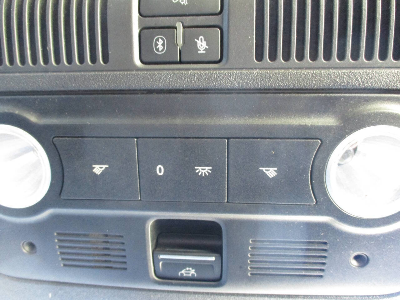 Used 2013 Volkswagen Beetle 2.5 FWD image 22