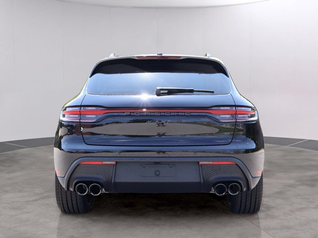 Certified 2025 Porsche Macan Turbo AWD/4WD image 7