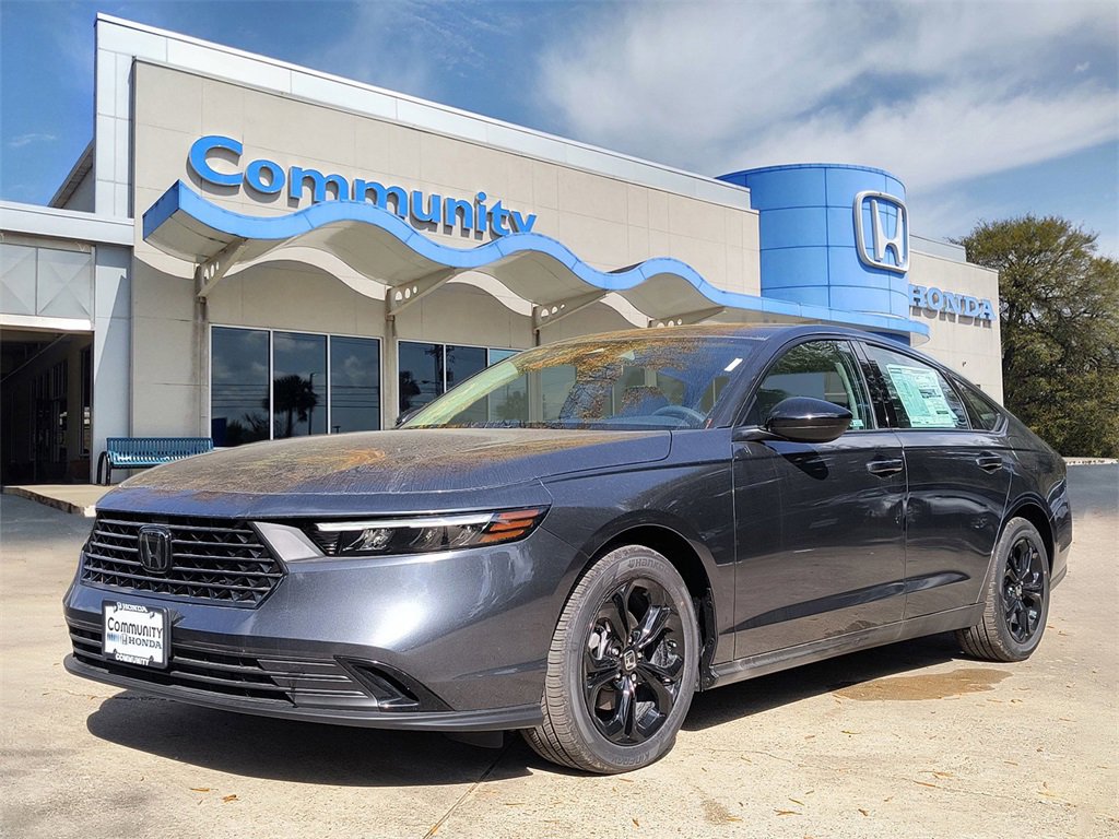 New 2025 Honda Accord SE