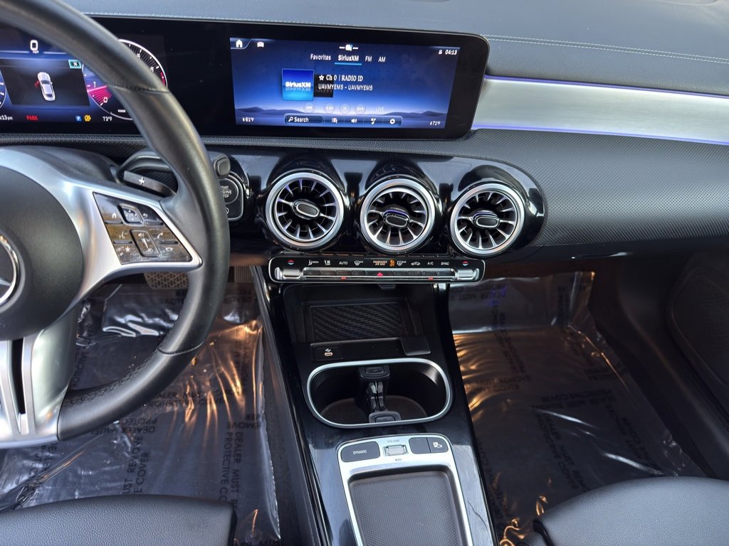 Used 2025 Mercedes-Benz CLA 250 image 21