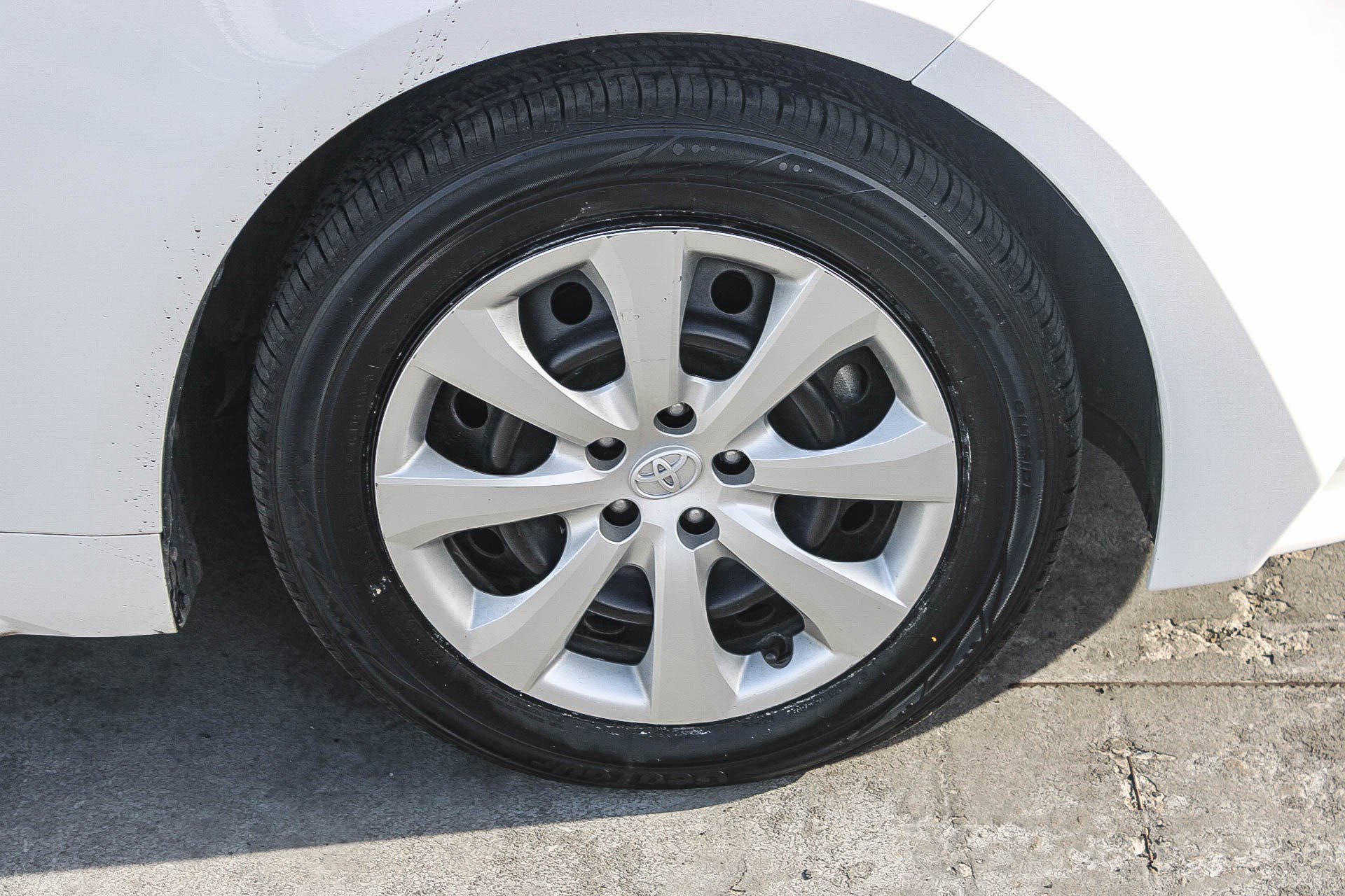 Used 2024 Toyota Corolla LE image 10