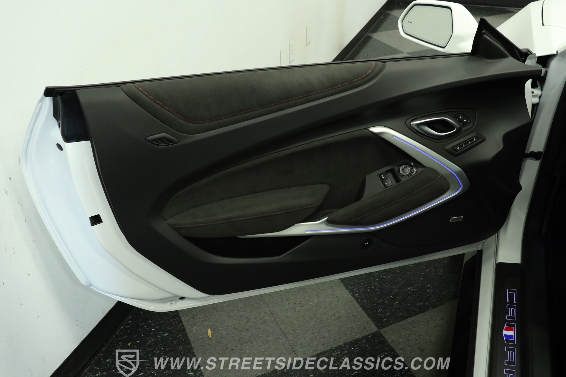 Used 2023 Chevrolet Camaro ZL1 RWD image 34