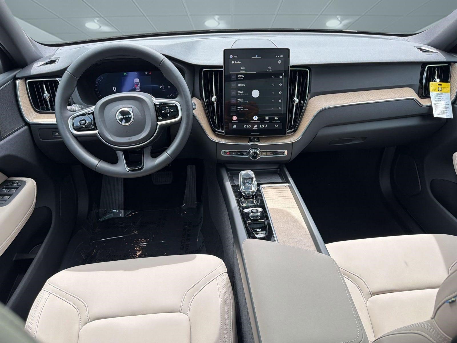 New 2026 Volvo XC60 B5 Plus w/ Protection Package Premier AWD/4WD image 26