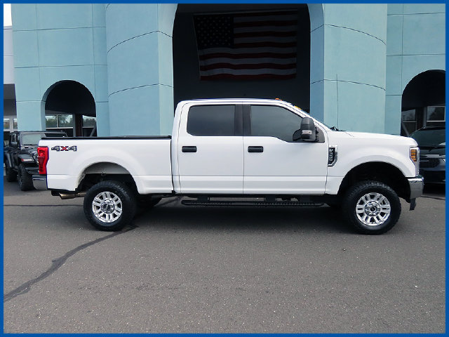 Used 2019 Ford F350 XLT w/ XLT Value Package AWD/4WD image 2
