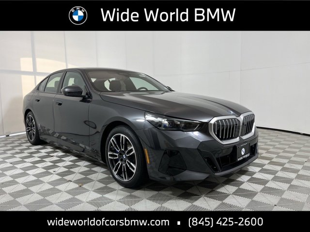 New 2026 BMW 550e xDrive