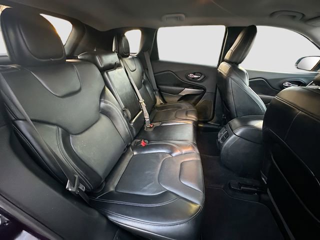 Used 2021 Jeep Cherokee Latitude Lux w/ Comfort/Convenience Group AWD/4WD image 26