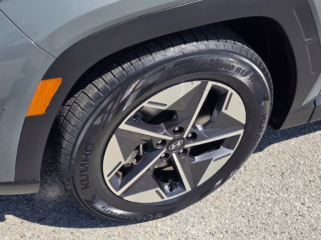 Used 2025 Hyundai Tucson SEL FWD image 11