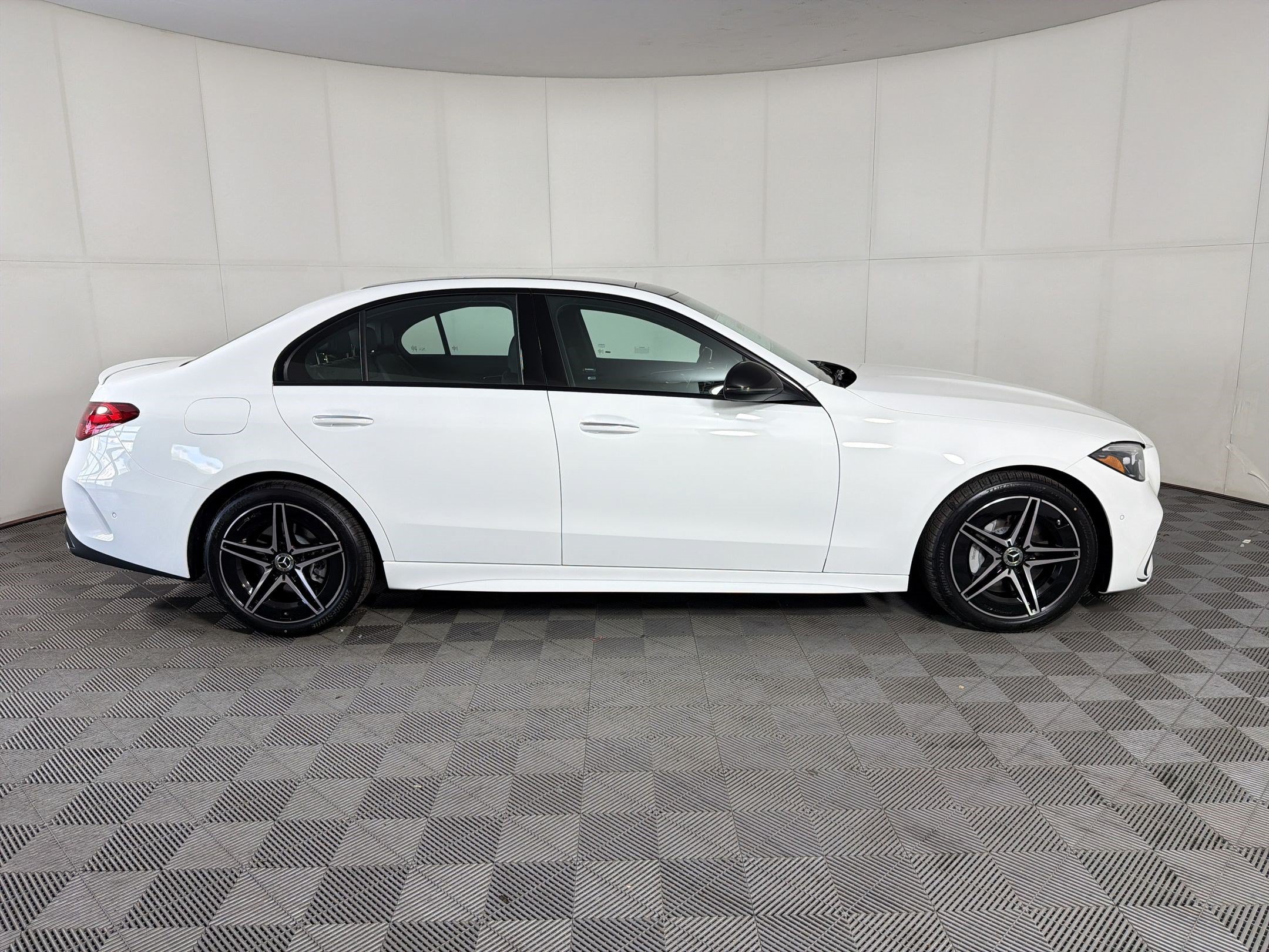 Used 2026 Mercedes-Benz C 300 4MATIC Sedan image 8