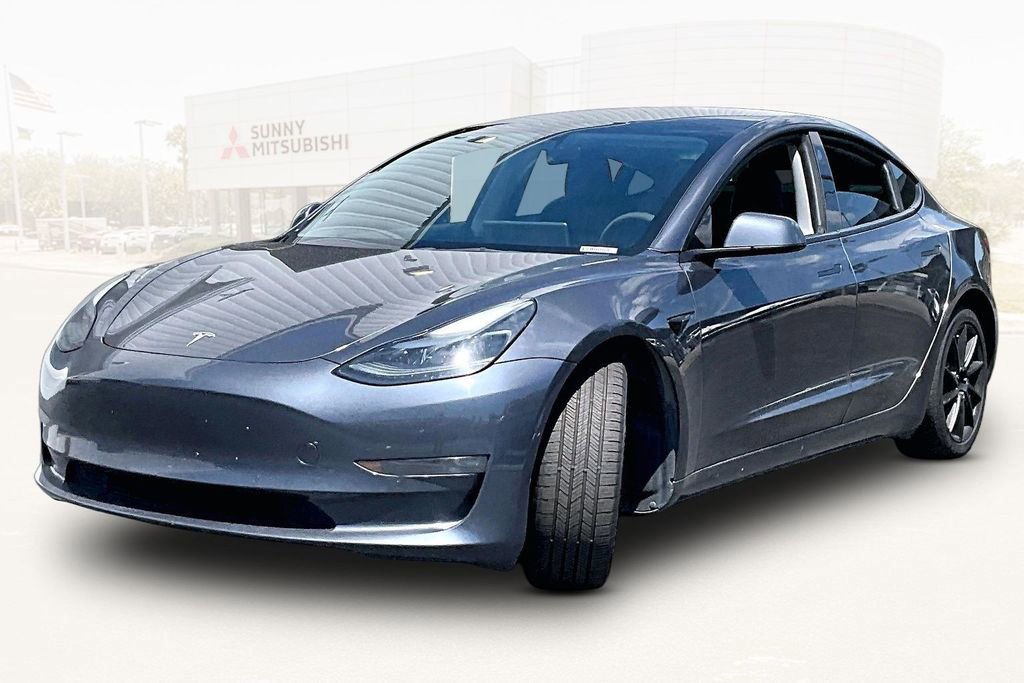 Used 2022 Tesla Model 3 Long Range image 1