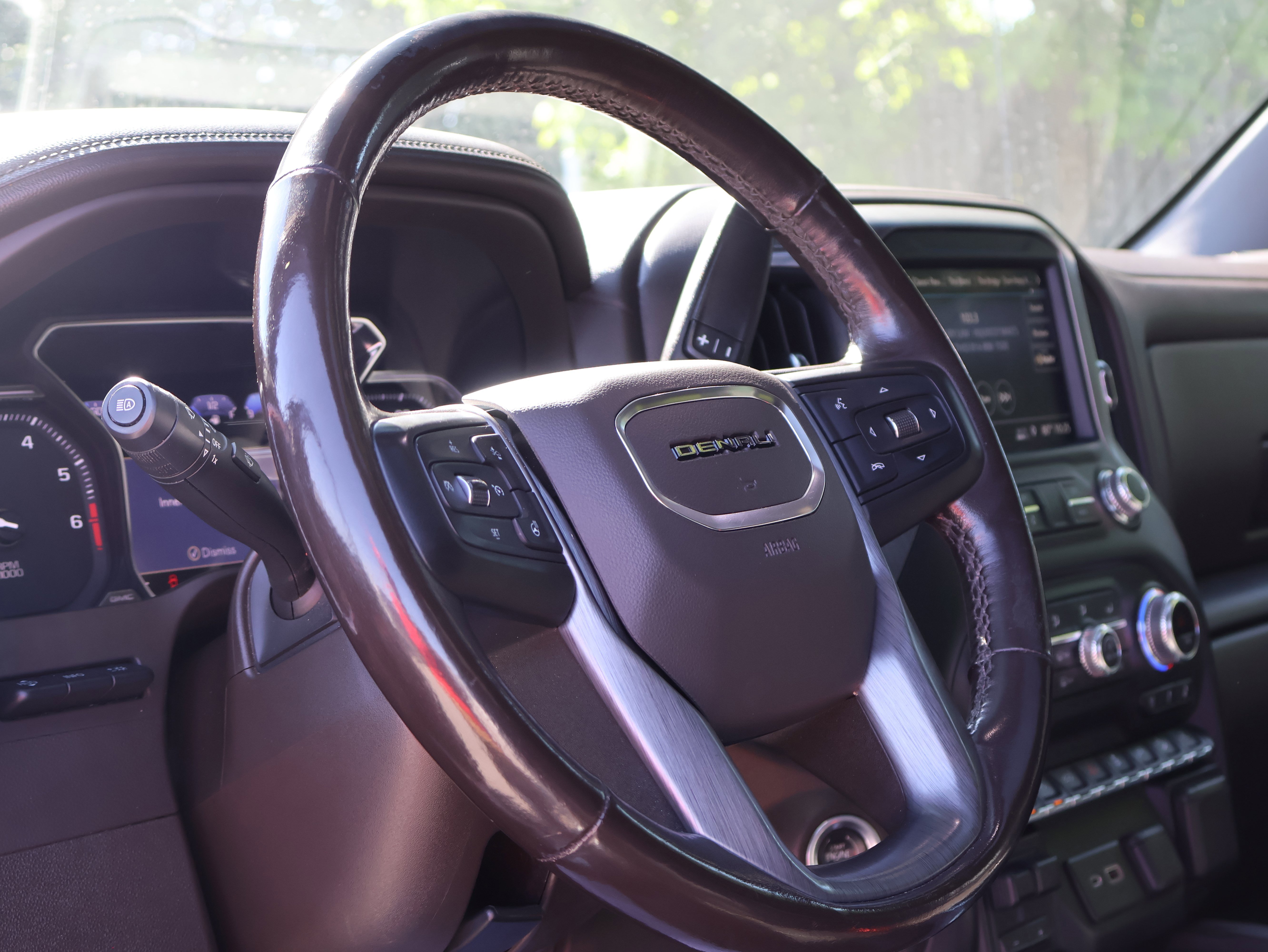 Used 2019 GMC Sierra 1500 Denali w/ Denali Ultimate Package AWD/4WD image 26