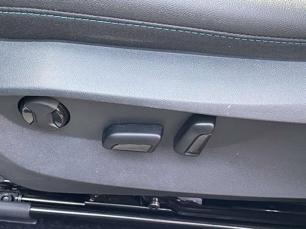 Certified 2024 Volkswagen Taos SE AWD/4WD image 19