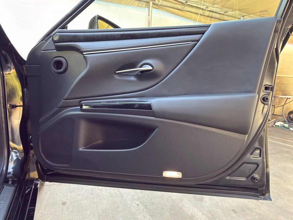 Certified 2025 Lexus ES 300h w/ Premium Package FWD image 30