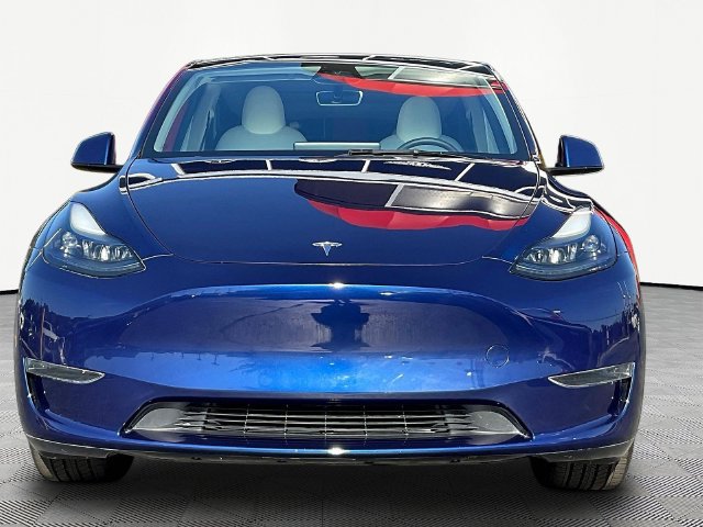Used 2024 Tesla Model Y Long Range RWD image 2