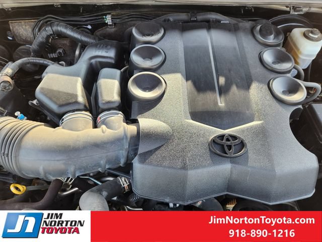 Used 2023 Toyota 4Runner SR5 Premium w/ Moonroof Package RWD image 31