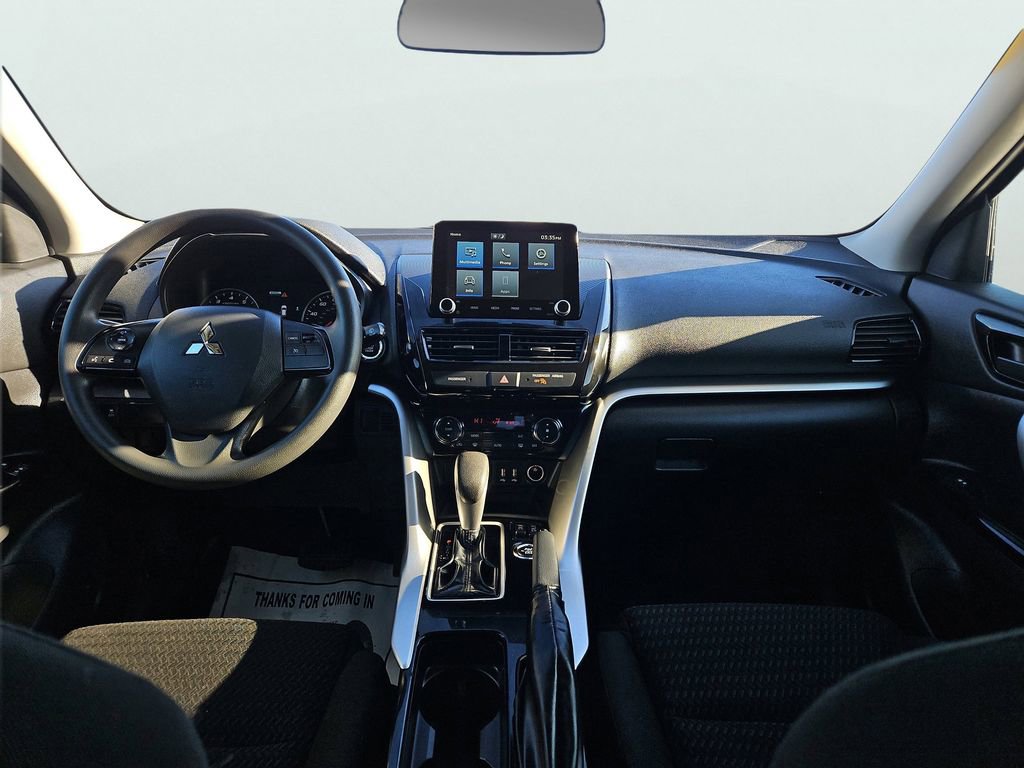 Used 2025 Mitsubishi Eclipse Cross LE image 11