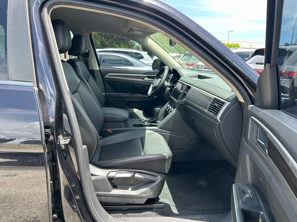 Used 2021 Volkswagen Atlas SE w/ Towing Package FWD image 39