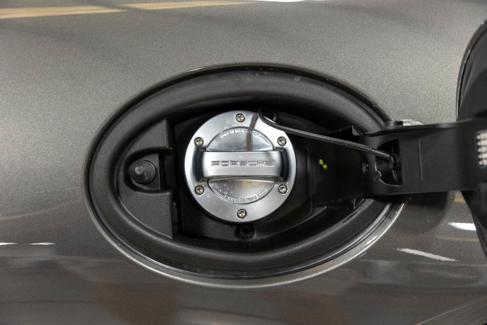 Used 2015 Porsche 911 Turbo S AWD/4WD image 44
