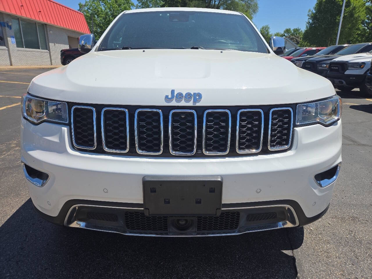 Used 2020 Jeep Grand Cherokee Limited w/ Trailer Tow Group IV AWD/4WD image 3