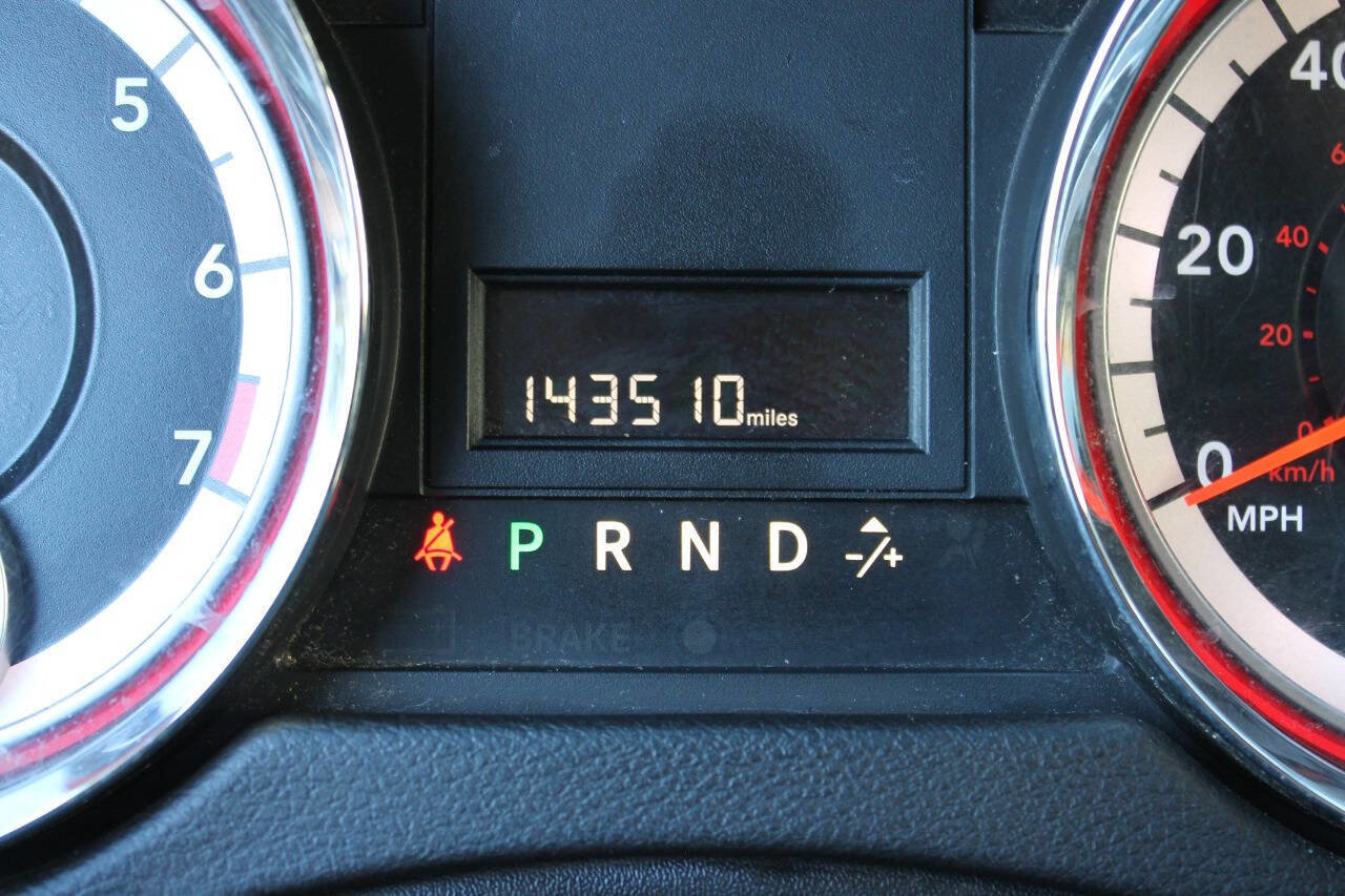 Used 2016 Dodge Grand Caravan SXT FWD image 14