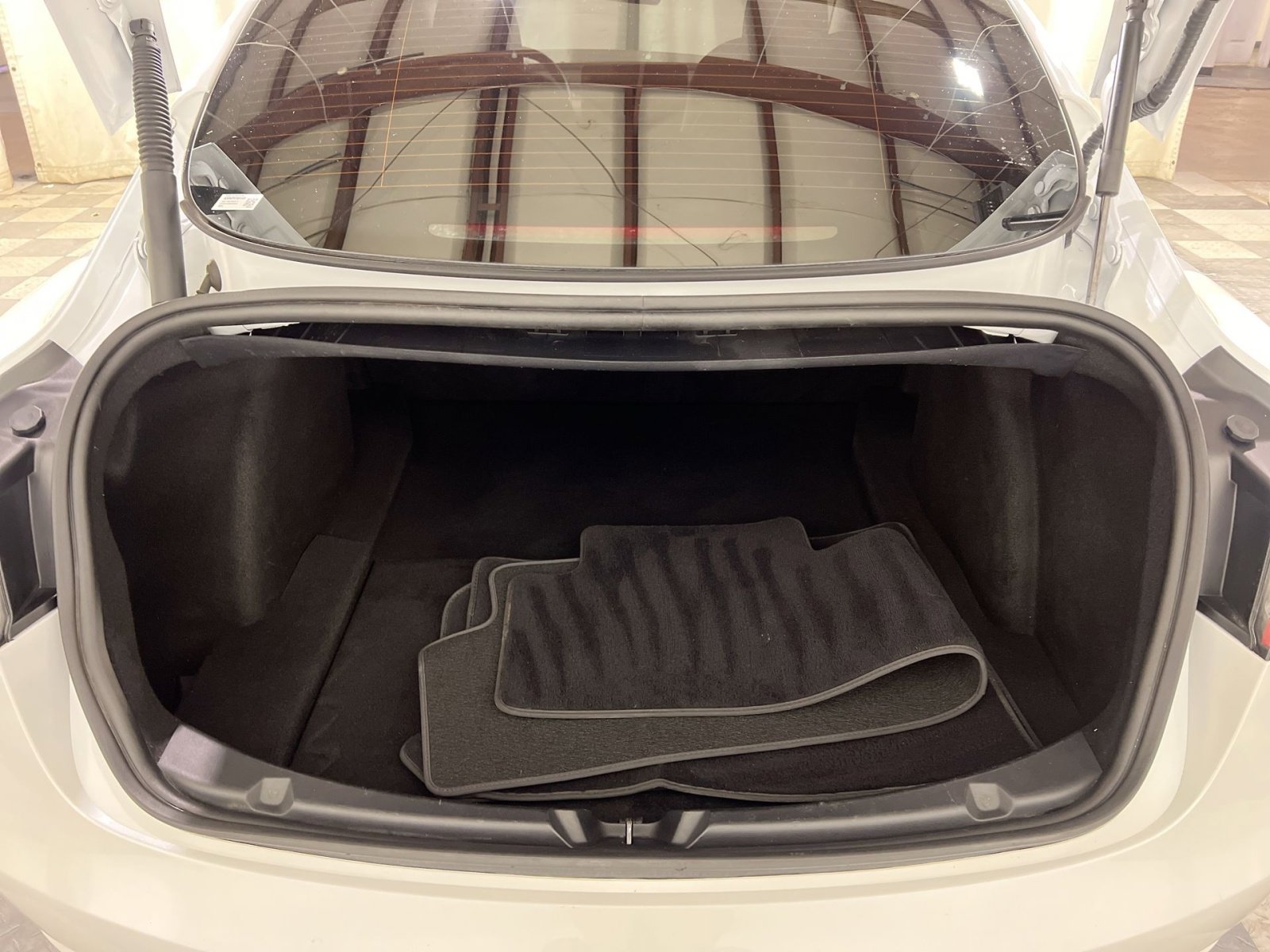 Used 2023 Tesla Model 3 Performance image 25