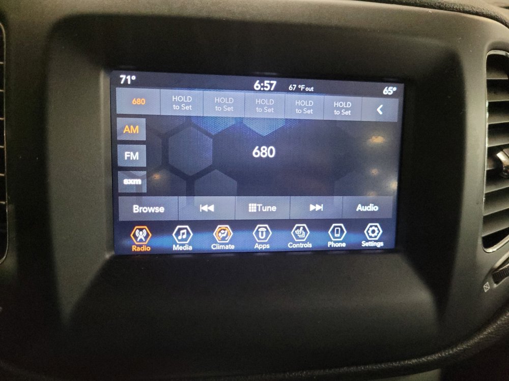Used 2019 Jeep Compass Latitude w/ Cold Weather Group AWD/4WD image 25