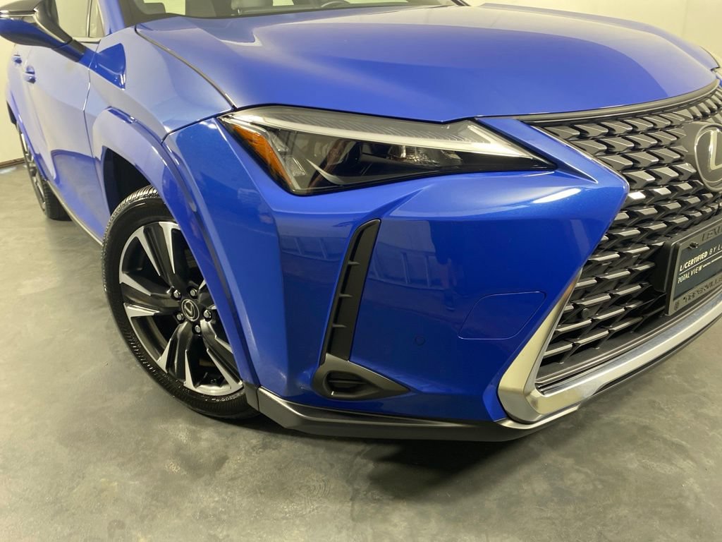 Used 2025 Lexus UX 300h AWD w/ Cold Area Package image 4