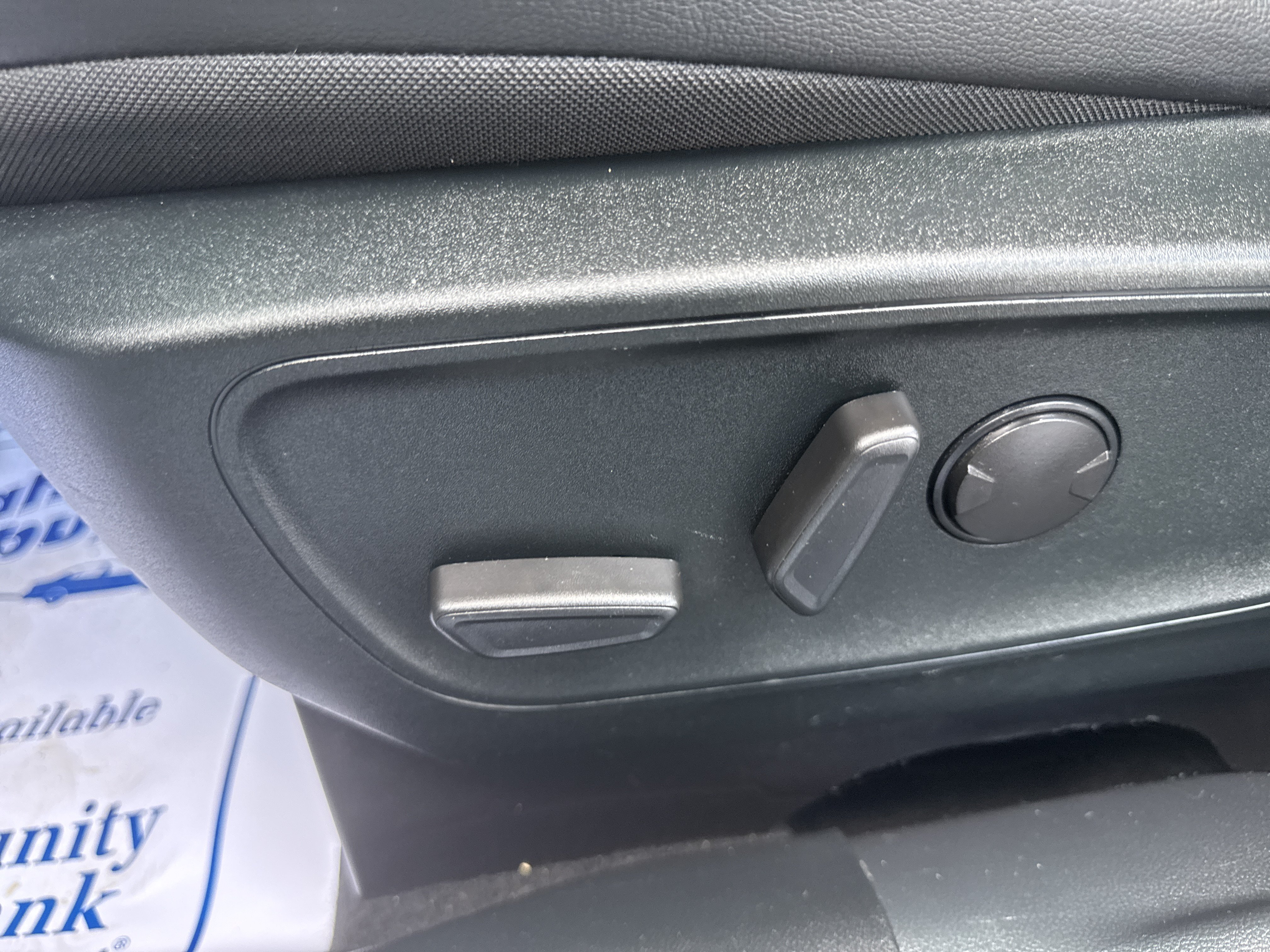Used 2022 Ford Escape SEL w/ SEL Stealth AWD Package image 11