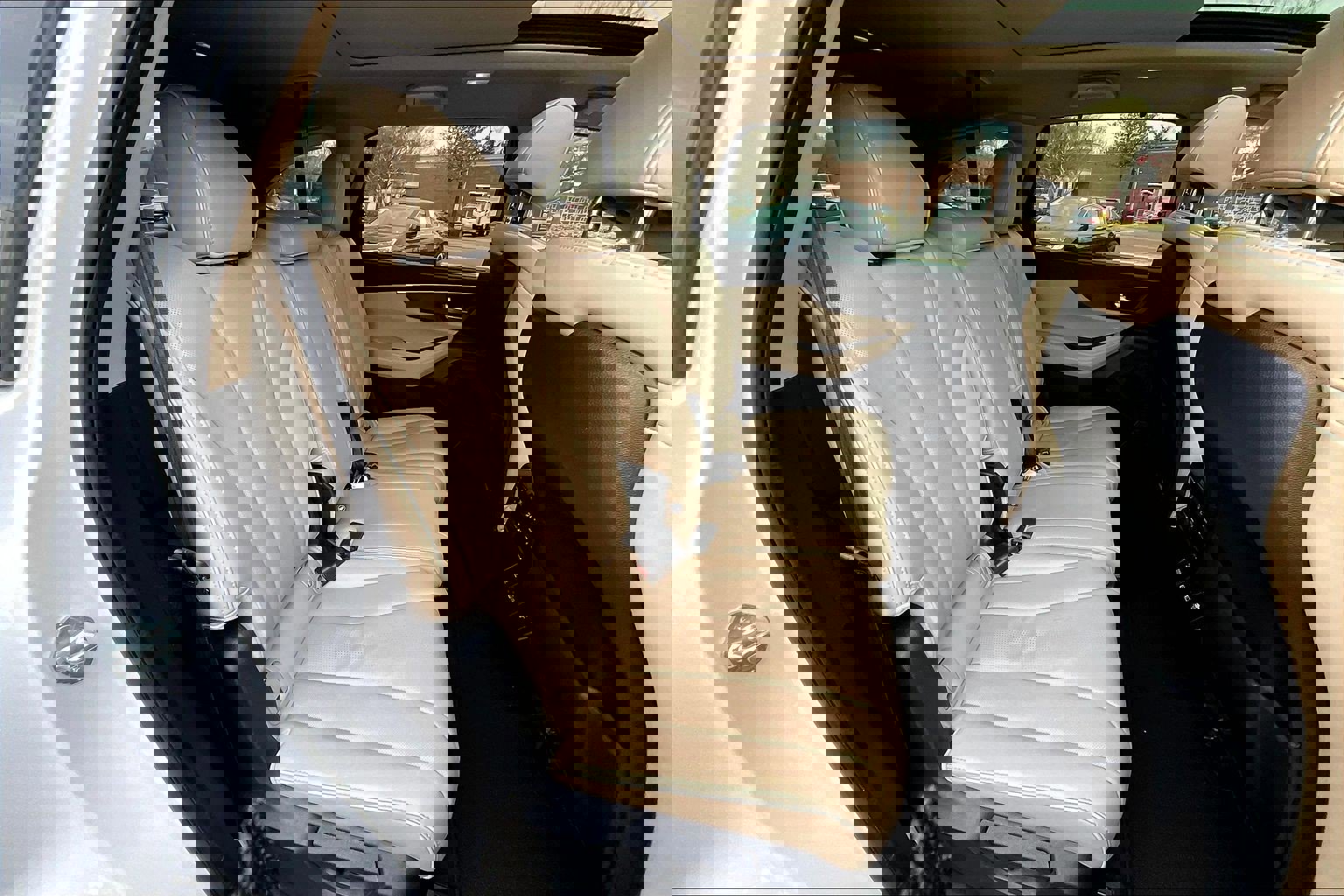 Used 2024 Acura MDX SH-AWD w/ Advance Package image 29