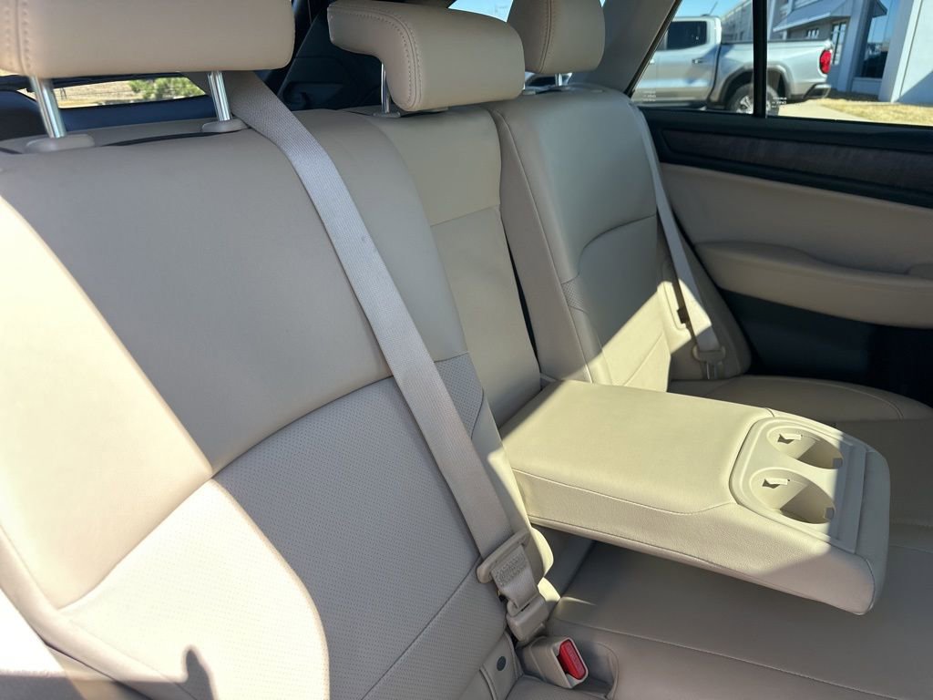 Used 2017 Subaru Outback 2.5i Limited image 27