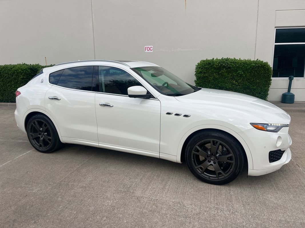 Used 2019 Maserati Levante S AWD/4WD image 11