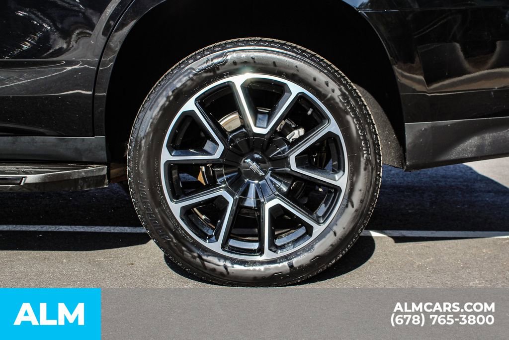 Used 2024 Chevrolet Tahoe RST w/ Luxury Package AWD/4WD image 15