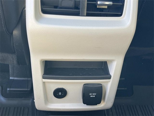 Used 2022 Ford Edge Titanium w/ Class II Trailer Tow Package image 19