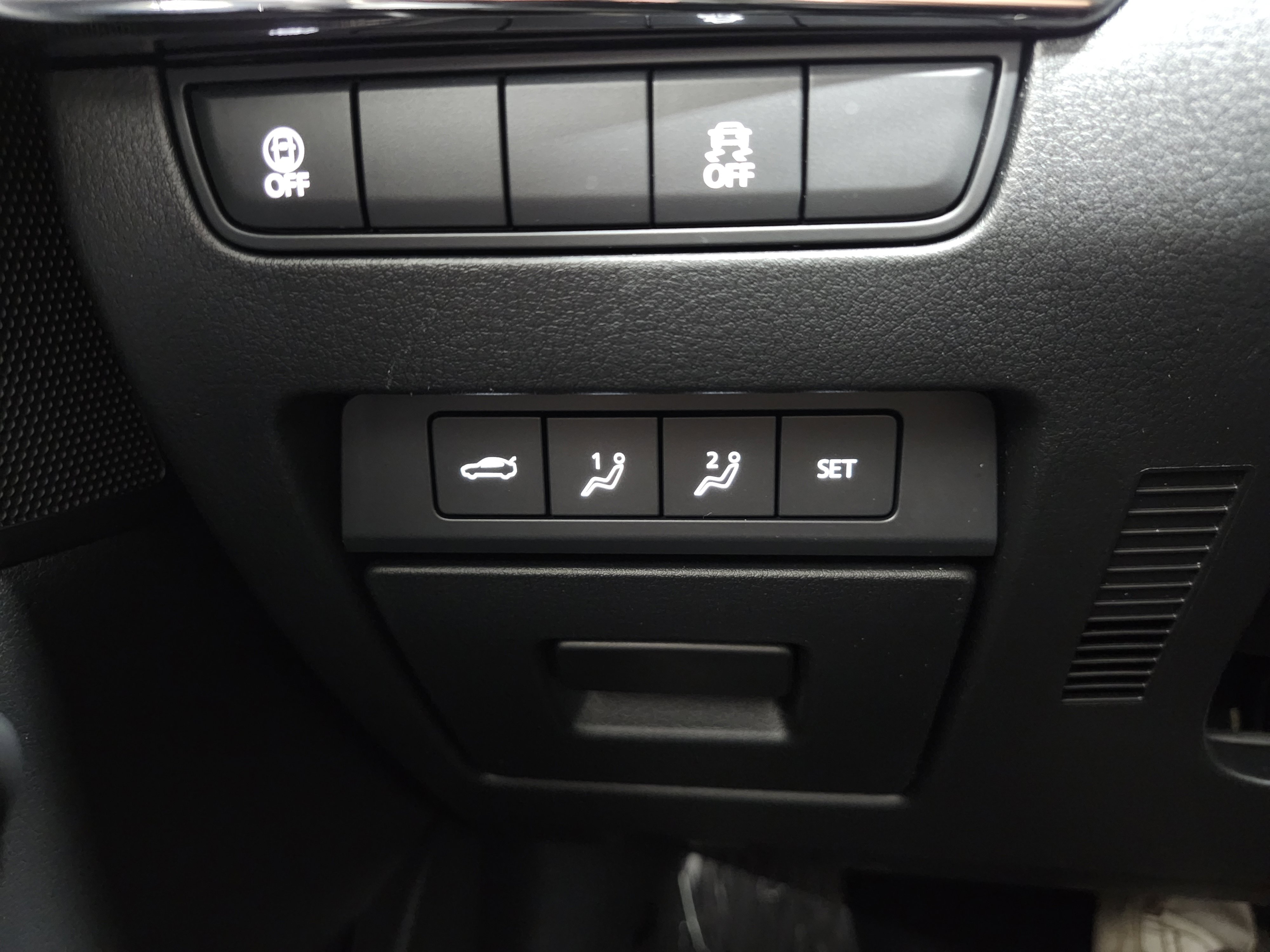 Used 2021 MAZDA MAZDA3 s FWD image 36