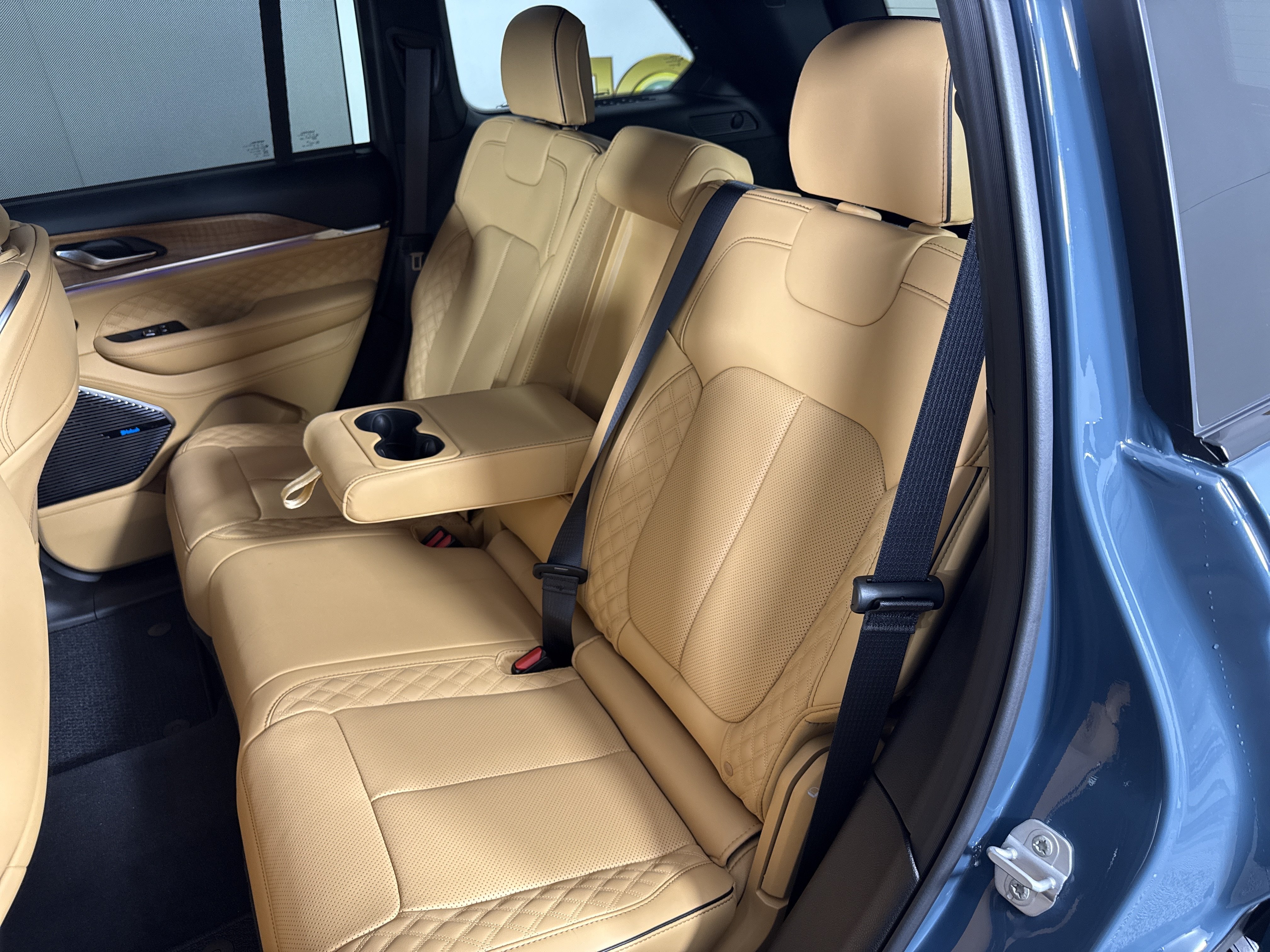 New 2027 Jeep Grand Cherokee Summit AWD/4WD image 13