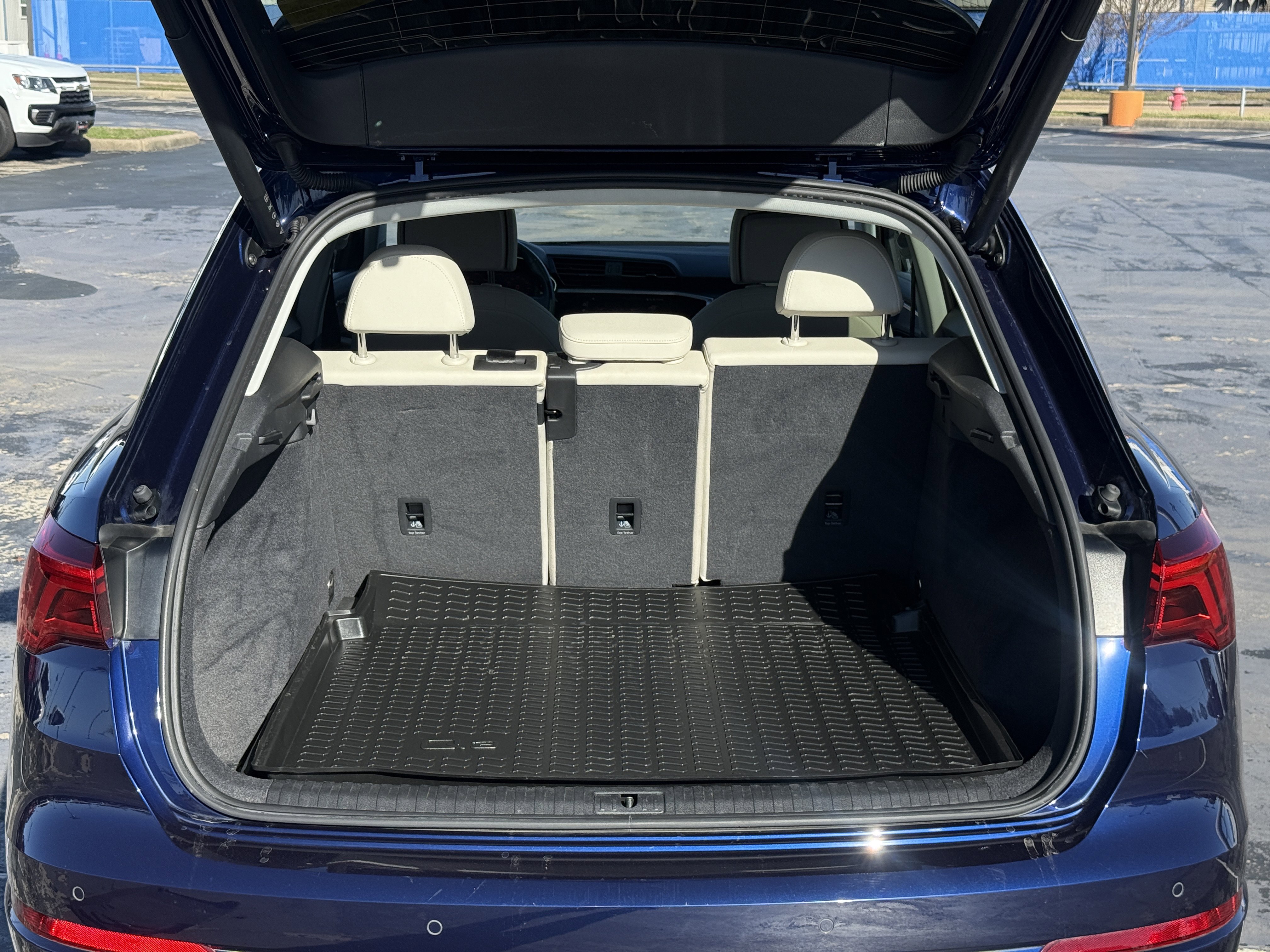 Used 2024 Audi Q3 2.0T Premium w/ Convenience Package image 55