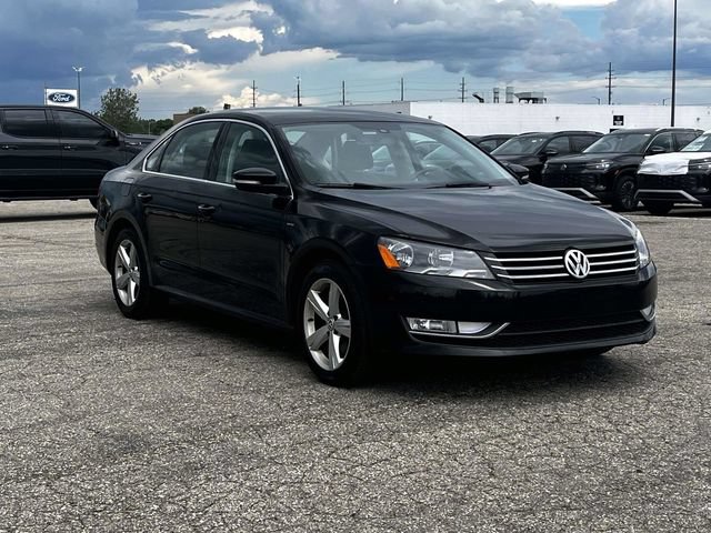 Used 2015 Volkswagen Passat 1.8T Limited Edition FWD image 8