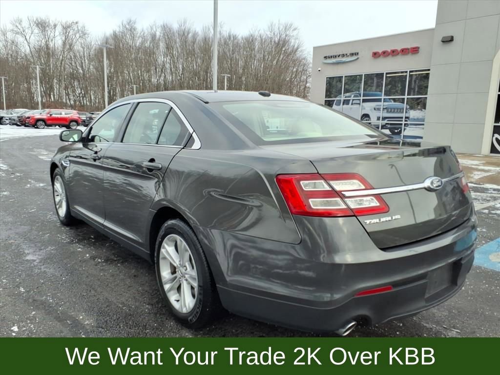 Used 2018 Ford Taurus SE image 8