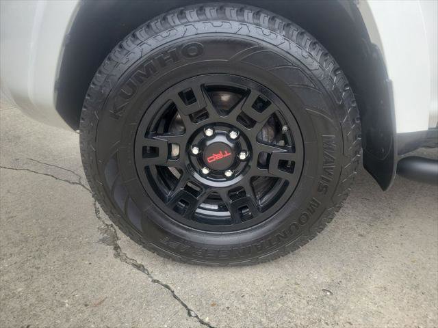 Certified 2021 Toyota 4Runner SR5 image 27