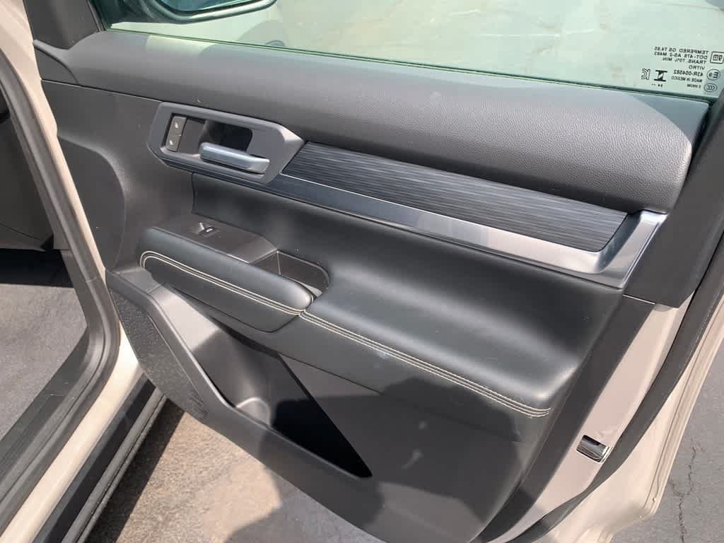 Used 2025 GMC Terrain Elevation AWD/4WD image 25