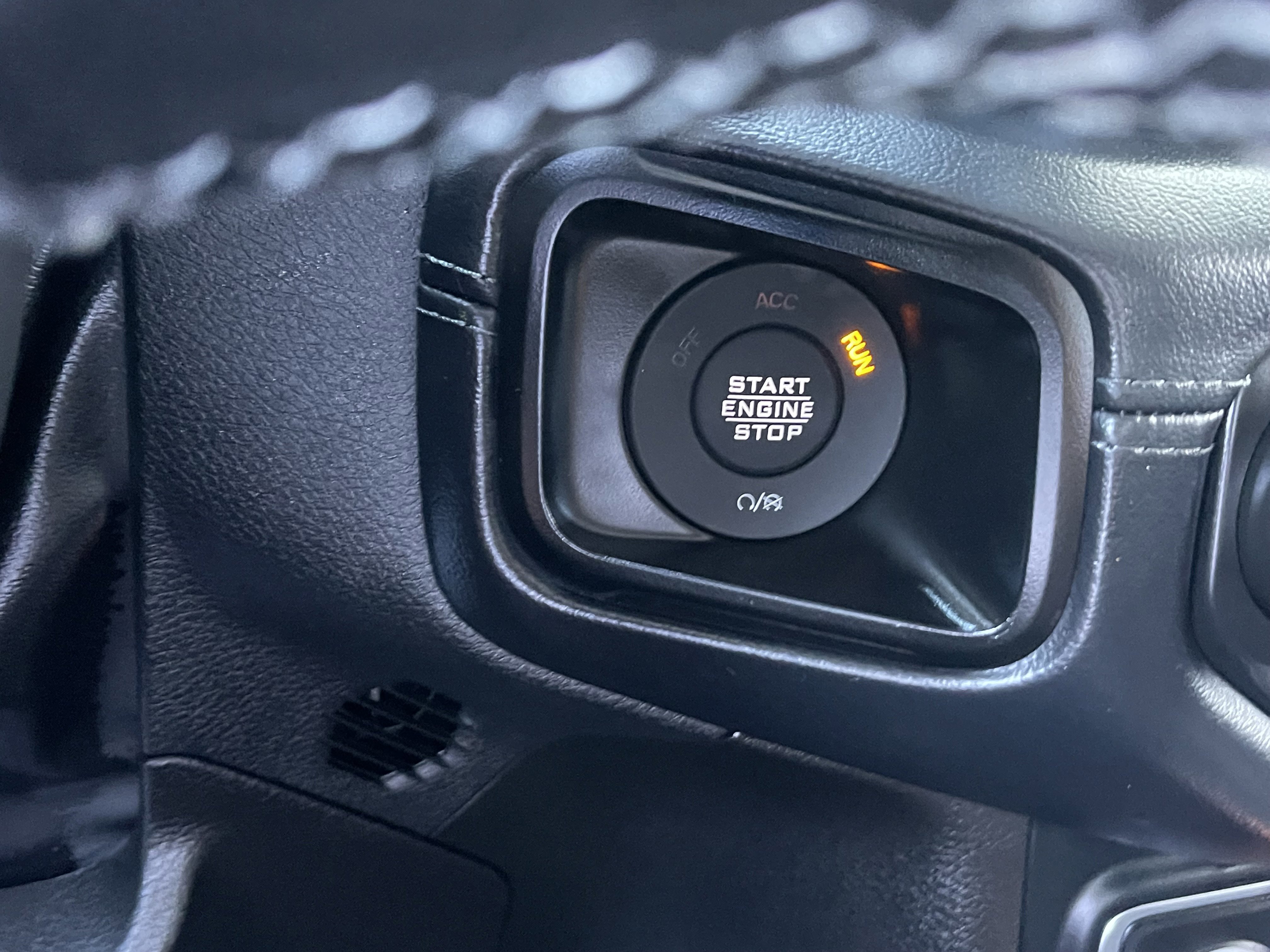 New 2026 Jeep Wrangler Unlimited Rubicon w/ Technology Group image 35