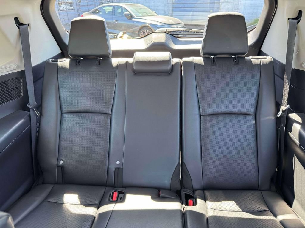 Used 2025 Toyota Grand Highlander AWD image 15