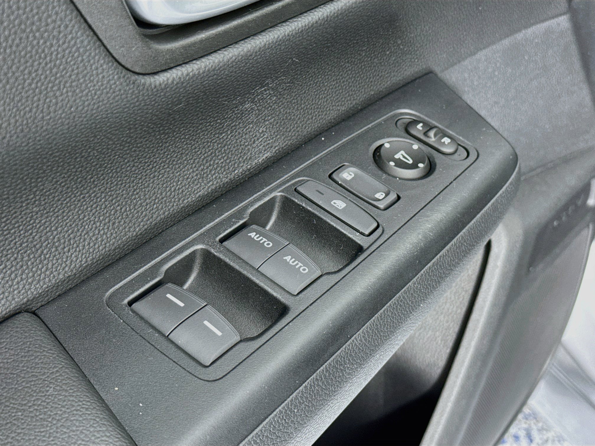 Certified 2024 Honda CR-V EX image 17