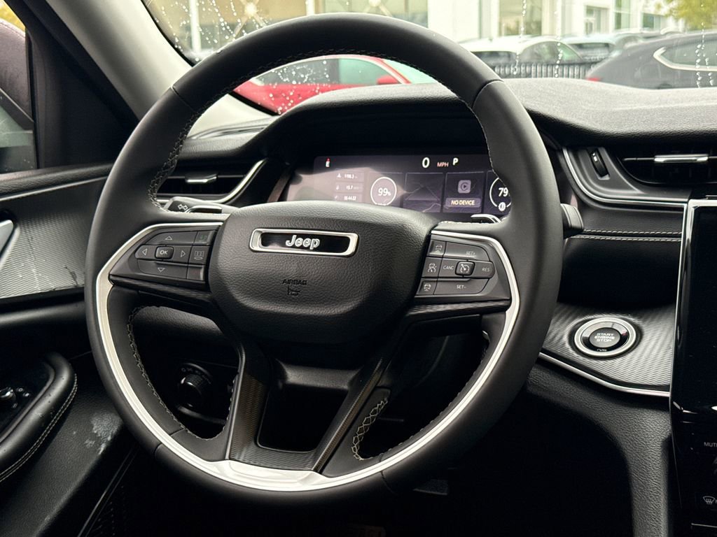 Certified 2023 Jeep Grand Cherokee Laredo w/ MOPAR Finishing Package image 21