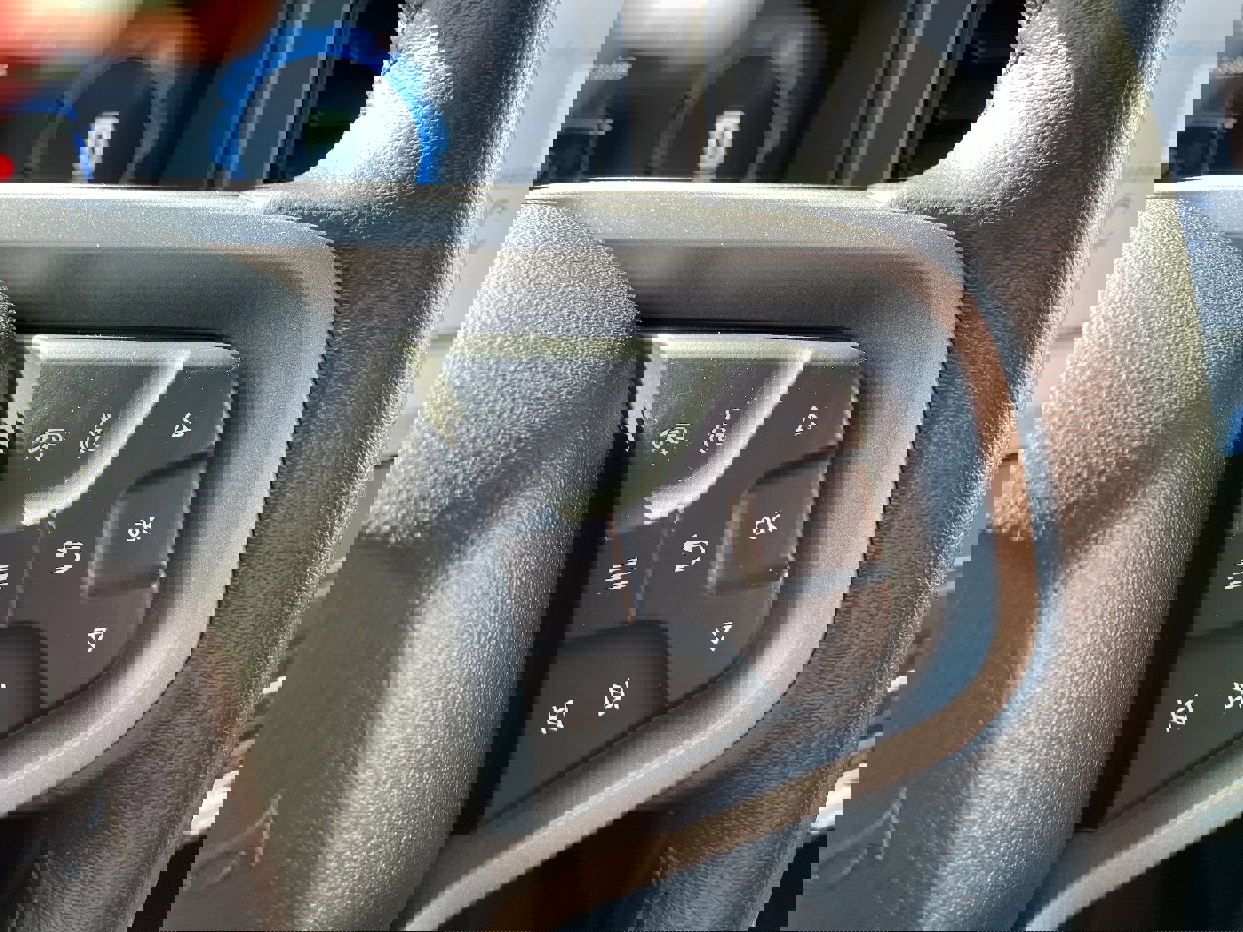 Used 2025 Ford Bronco Badlands image 15