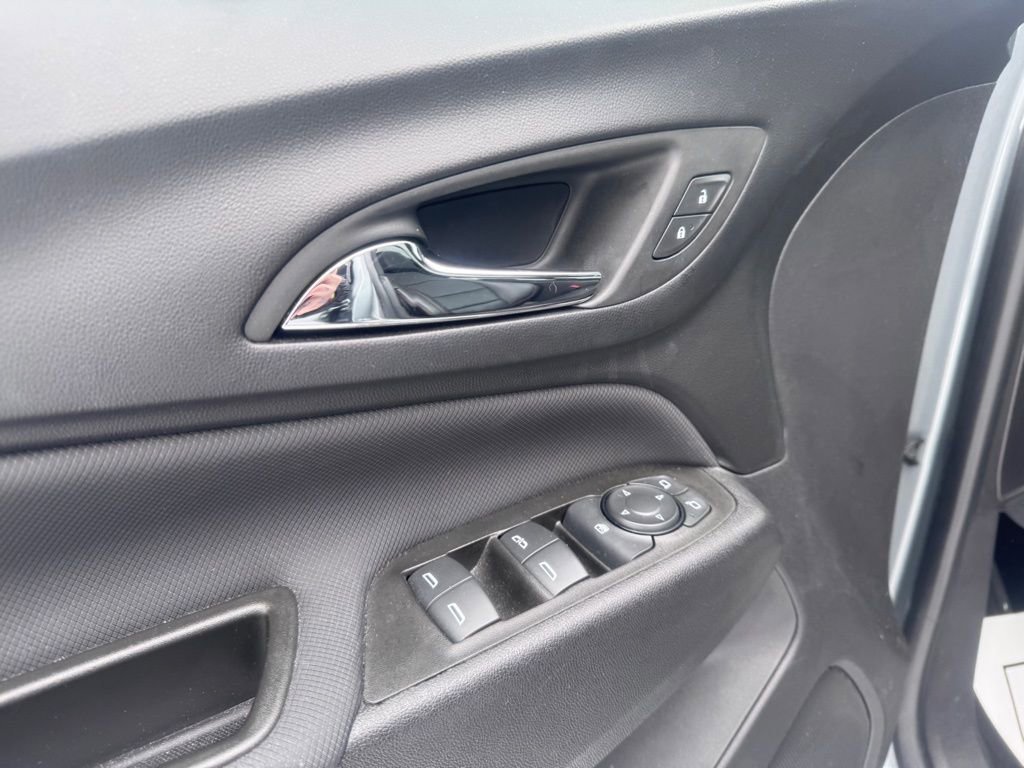 Used 2024 Chevrolet Equinox RS w/ RS Leather Package image 10