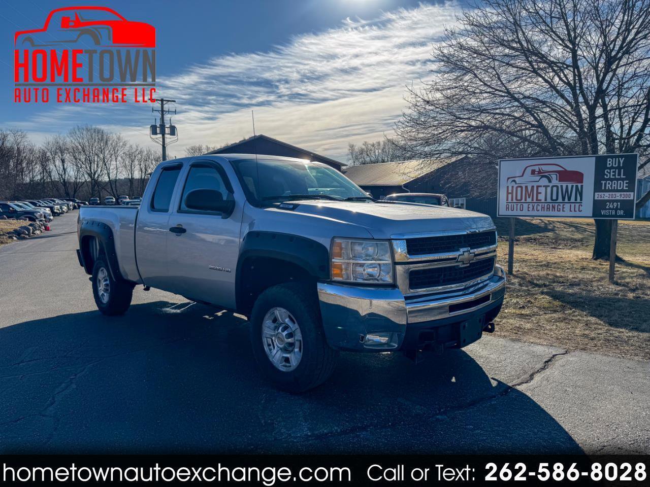 Used 2010 Chevrolet Silverado 2500 LT w/ Interior Plus Package AWD/4WD image 1
